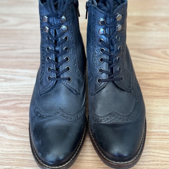 5th Avenue Black Leather Flat Wingtip Lace Up Ankle Boots, 40 eu size - Picture 2 of 8